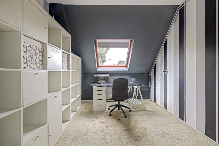 Tussenwoning te koop: Schout Wouterszpad 12, Hoogvliet Rotterdam