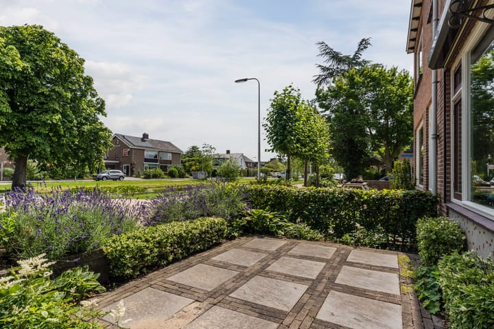 Foto 4 van Burg van Gentsingel 11