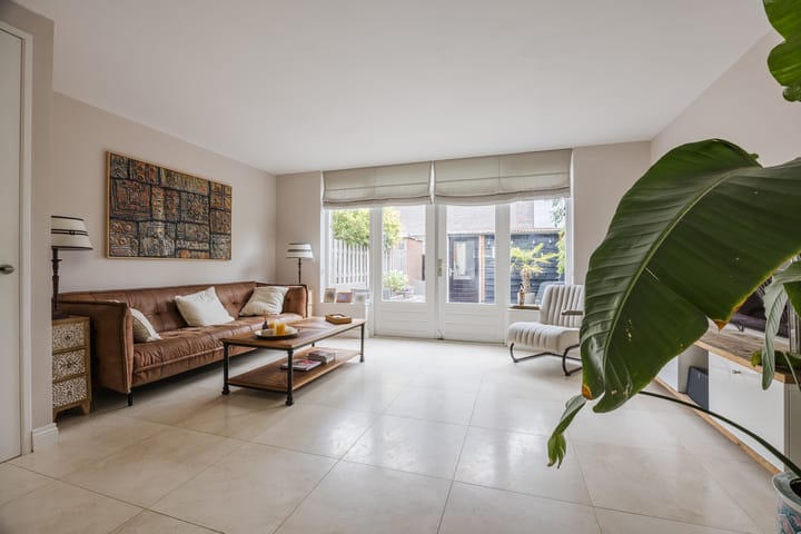 Tussenwoning te koop: Castellum 14, Poortugaal