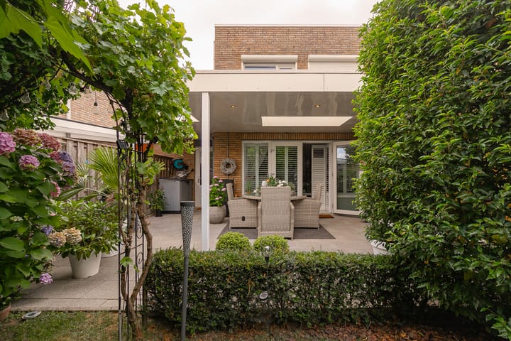 Tussenwoning te koop: Hoogstraat 79, Landgraaf
