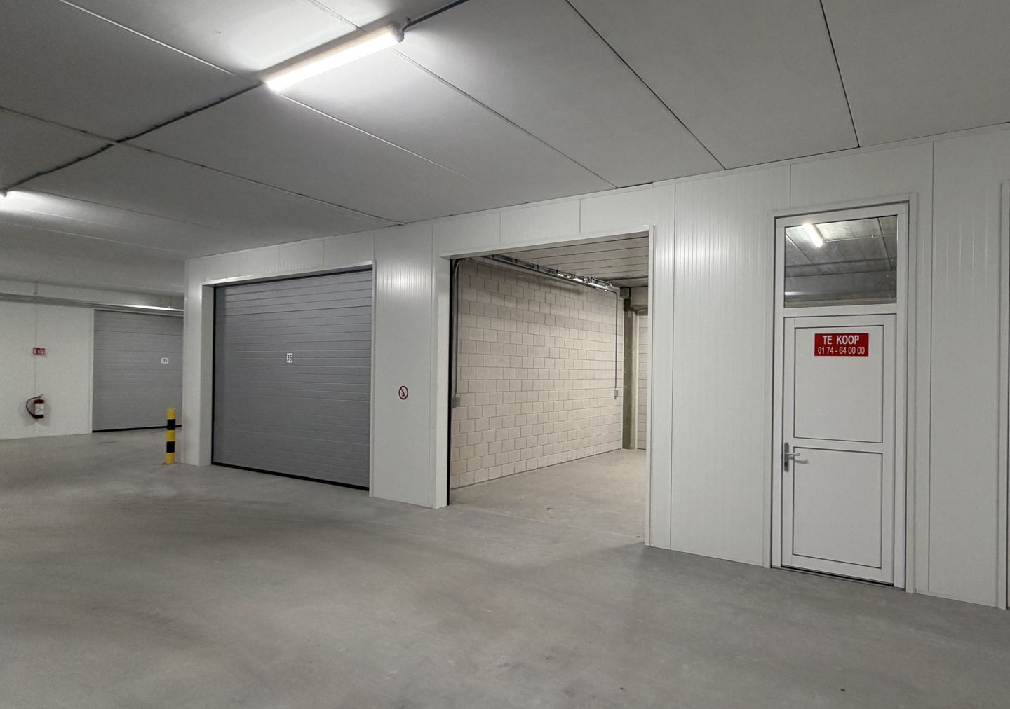 View photo 2 of Industrieweg 71