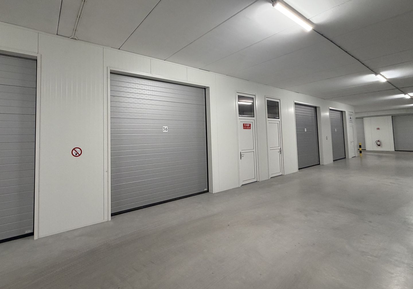 View photo 5 of Industrieweg 71