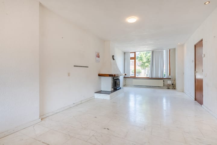 Tussenwoning te koop: Airbornelaan 39, Eindhoven