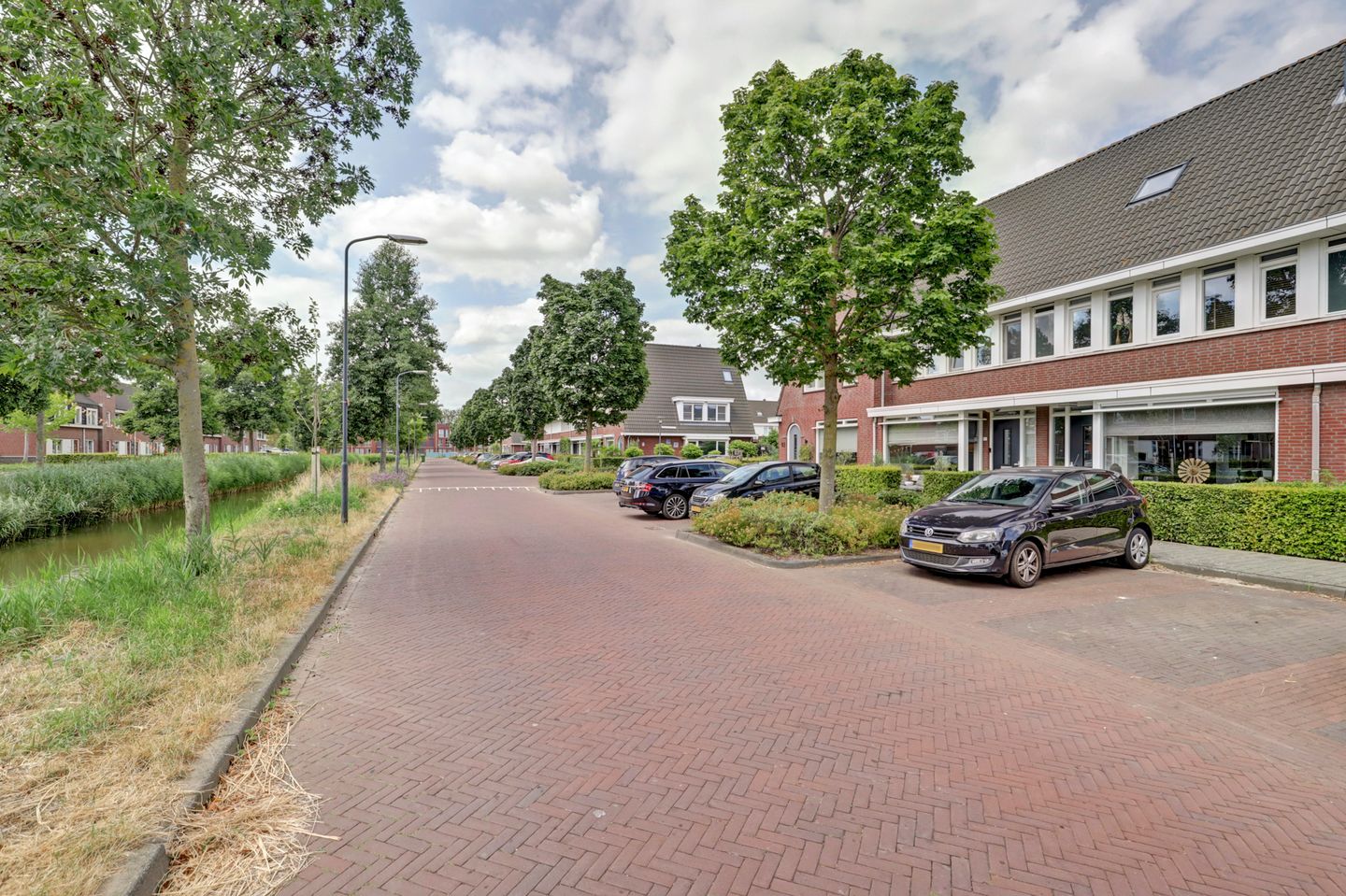 Photo 40 of Buitenbaan 97