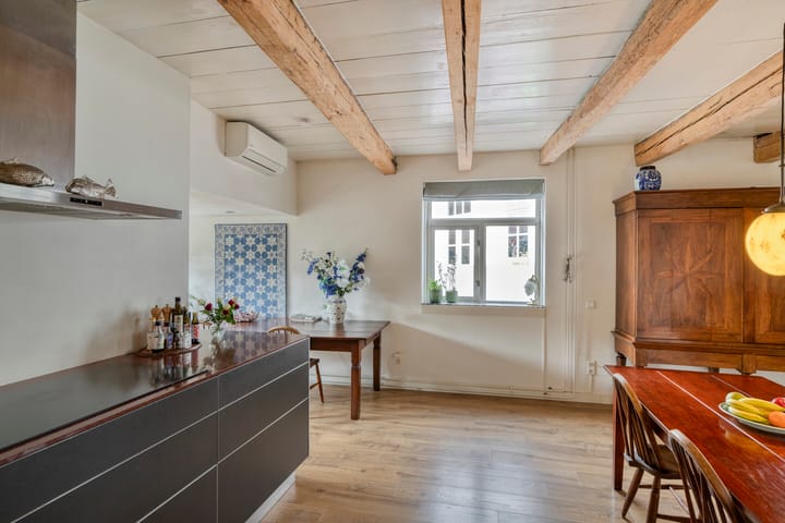 Twee-onder-één-kap te koop: Dorpsplein 5, Geervliet