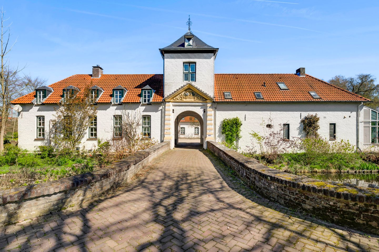 Foto 1 van Kasteel Nieuwenbroeck 5