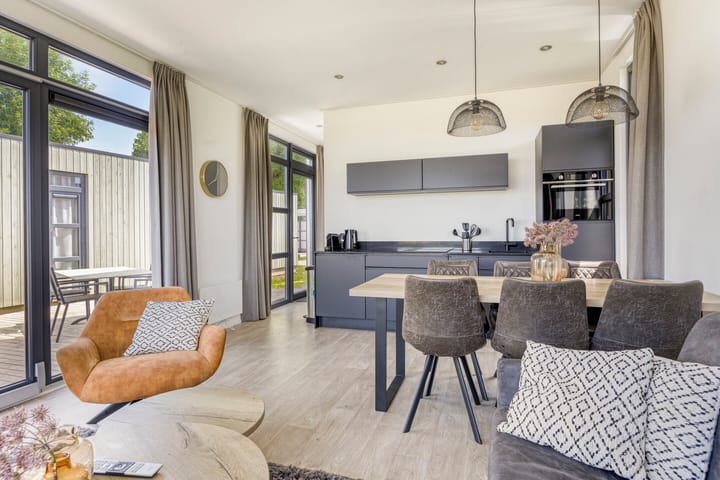 Vrijstaande woning te koop: Rijnbandijk 36-9, Maurik