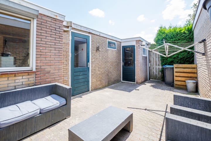 Tussenwoning te koop: Prins Bernhardstraat 7, Wehl