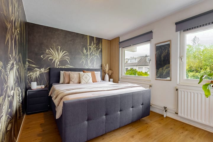 Tussenwoning te koop: Steve Bikostraat 387, Utrecht