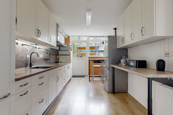 Tussenwoning te koop: Nijhofflaan 36, Uithoorn