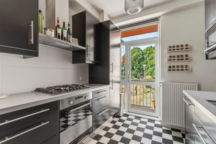 Appartement te koop: Einsteinstraat 121, Nijmegen