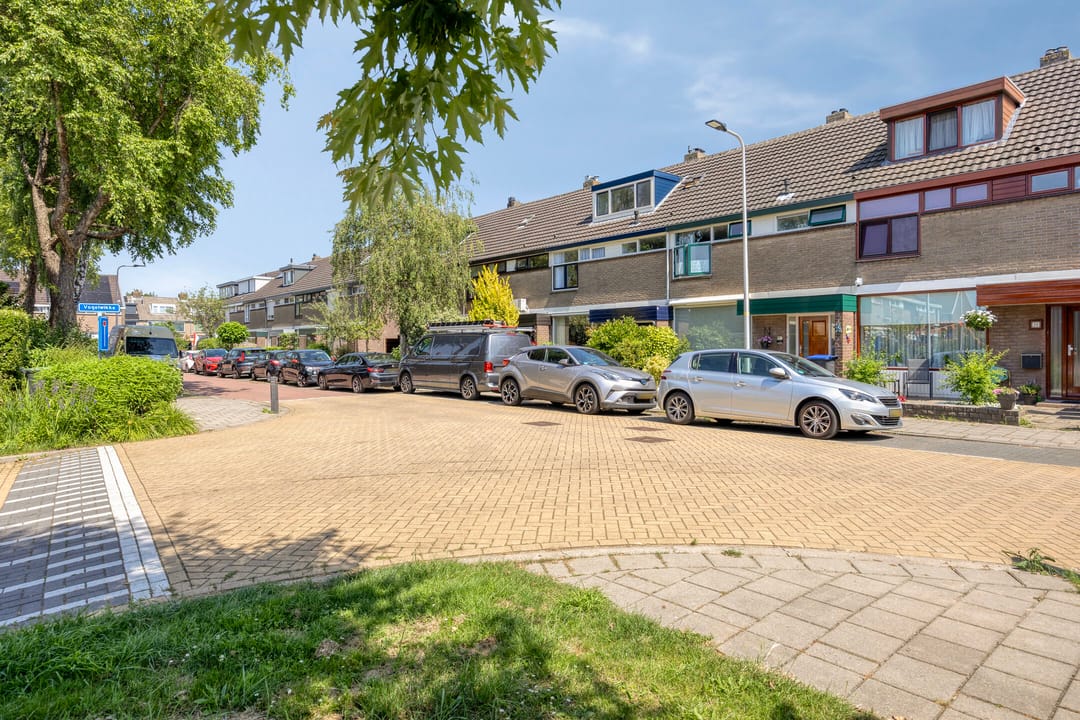 Foto 47 van Hendrik Chabotlaan 17