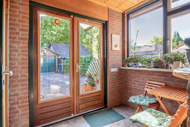 Twee-onder-één-kap te koop: Oude Beekbergerweg 93B, Apeldoorn