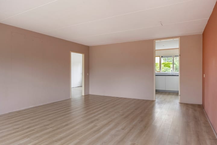 Tussenwoning te koop: Stekelzegge 15, Duiven