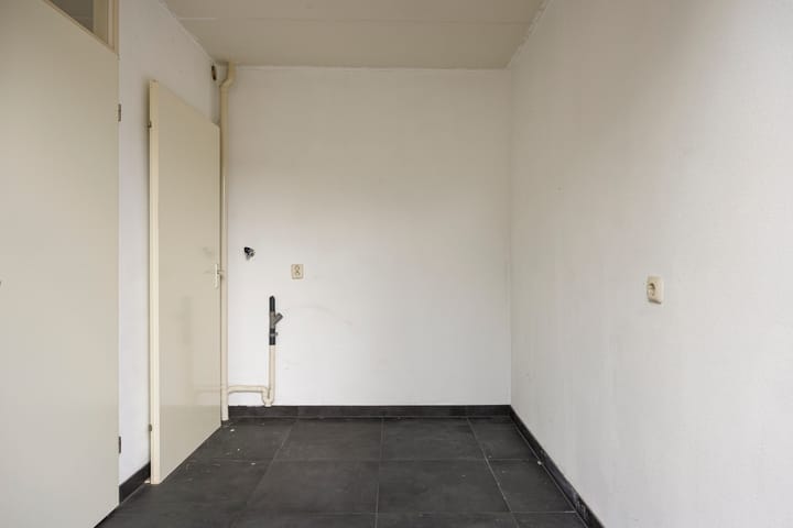 Tussenwoning te koop: Stekelzegge 15, Duiven