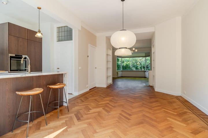 Tussenwoning te huur: Van Zaeckstraat 37, 'S-Gravenhage
