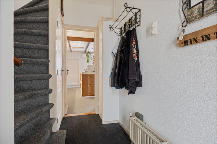 Tussenwoning te koop: Lindenlaan 8, Geesbrug