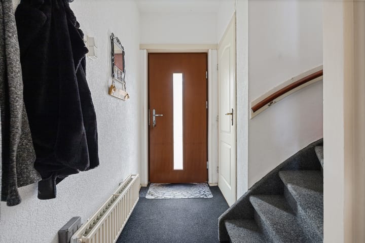 Tussenwoning te koop: Lindenlaan 8, Geesbrug