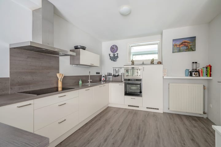 Appartement te koop: Van der Hoopstraat 37, 'S-Gravenhage