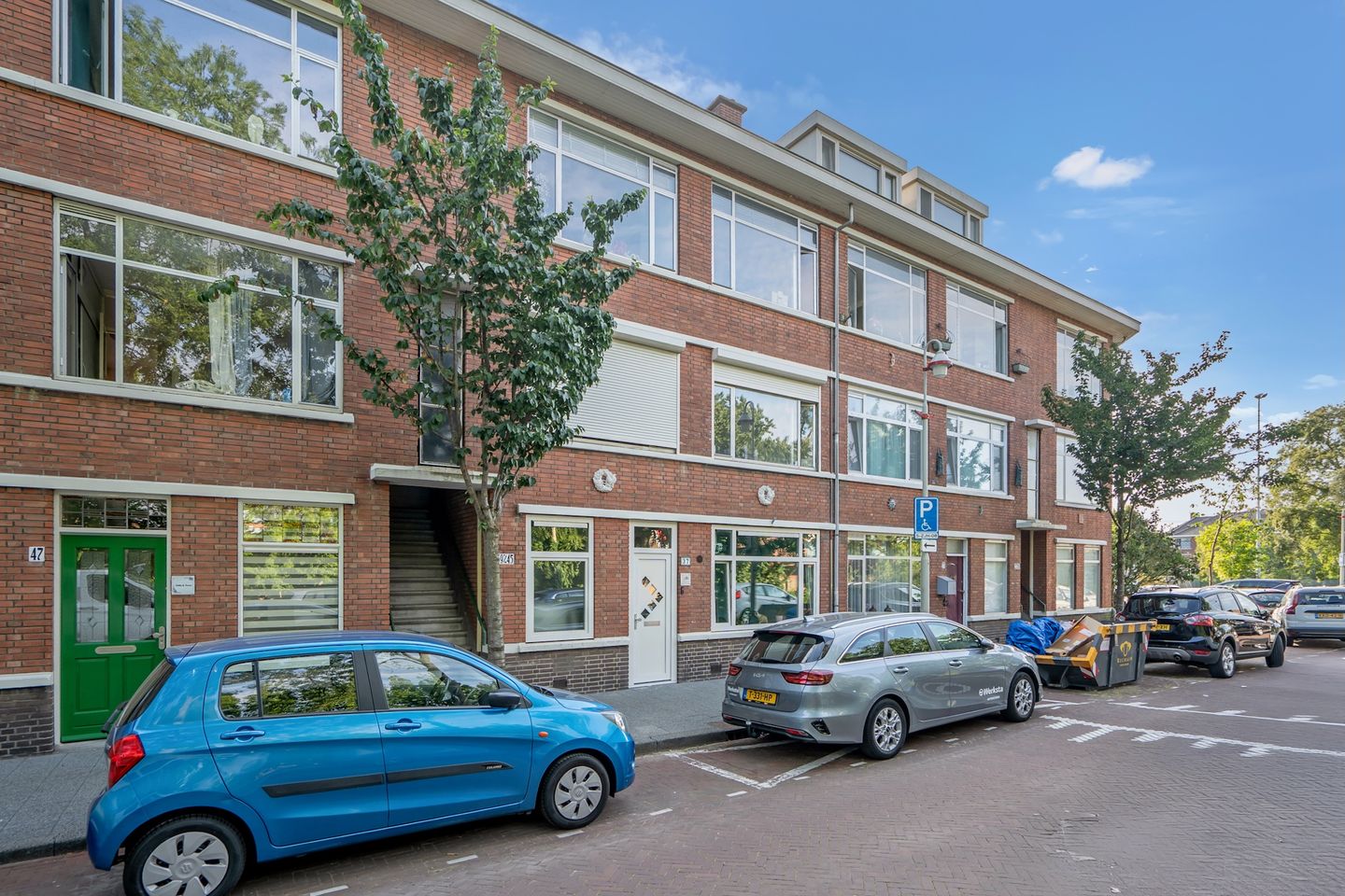 Photo 4 of Van der Hoopstraat 37