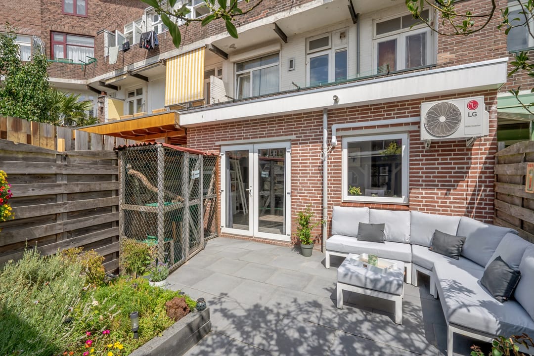 Photo 28 of Van der Hoopstraat 37