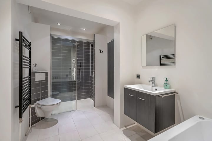 Appartement te koop: Van der Hoopstraat 37, 'S-Gravenhage