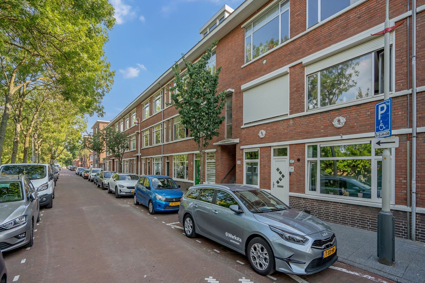 Photo 29 of Van der Hoopstraat 37