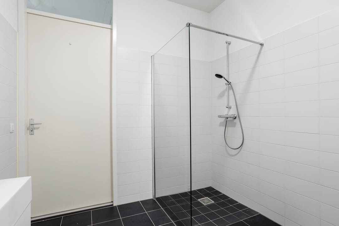 Photo 16 of Treubstraat 10-F001