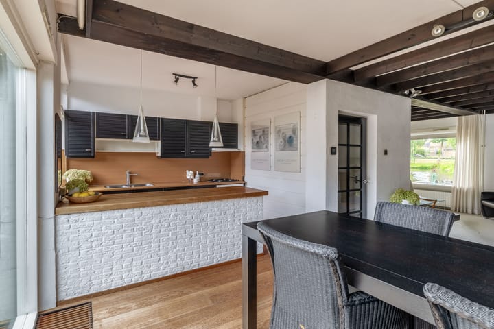 Tussenwoning te koop: De Wielewaal 14, Zevenhuizen (Zh)