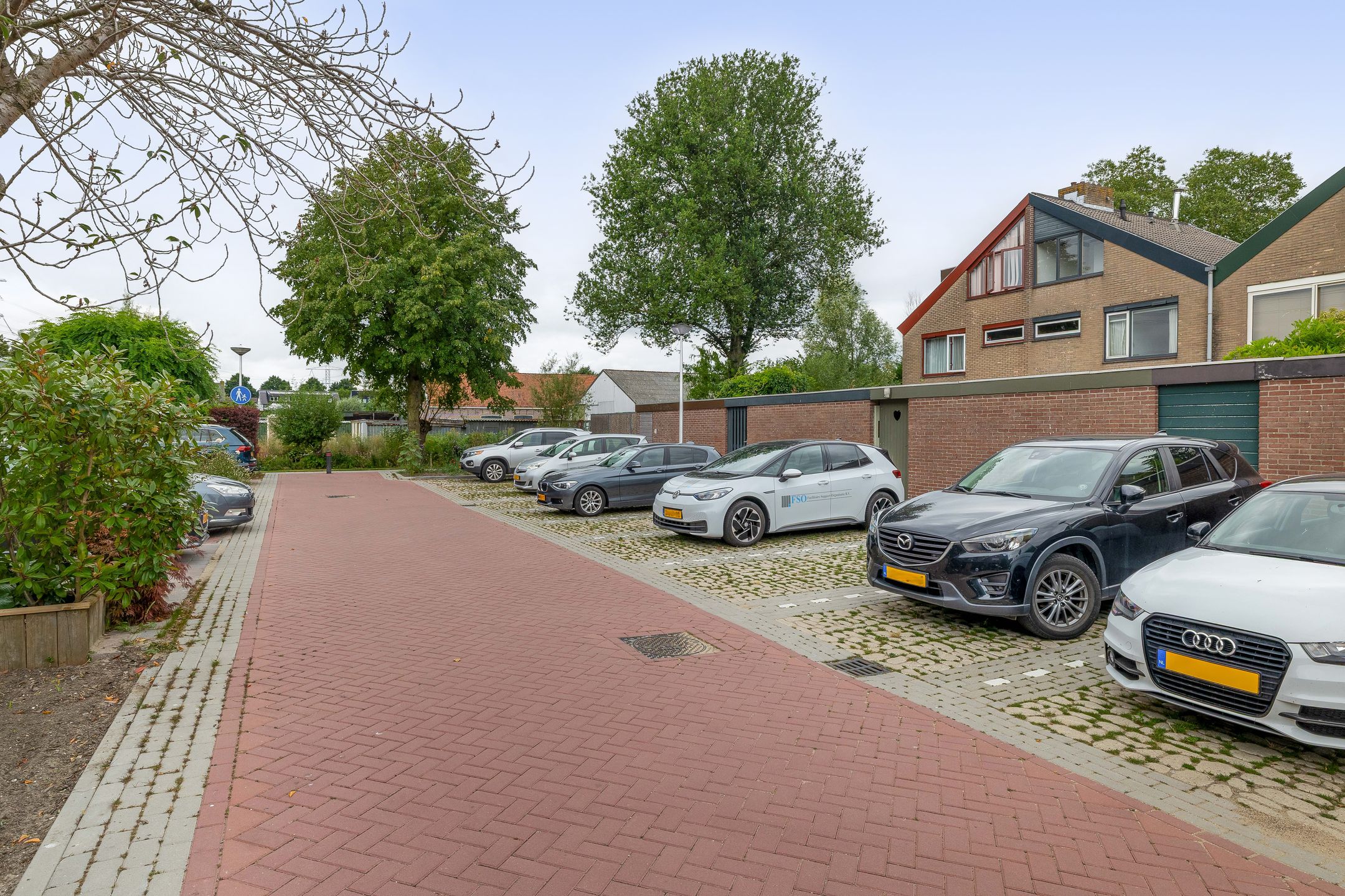 Photo 36 of De Wielewaal 14