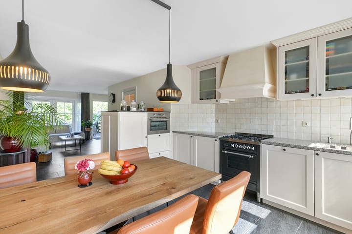Tussenwoning te koop: Driestweg 23, Bussum