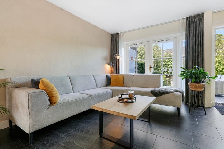 Tussenwoning te koop: Driestweg 23, Bussum