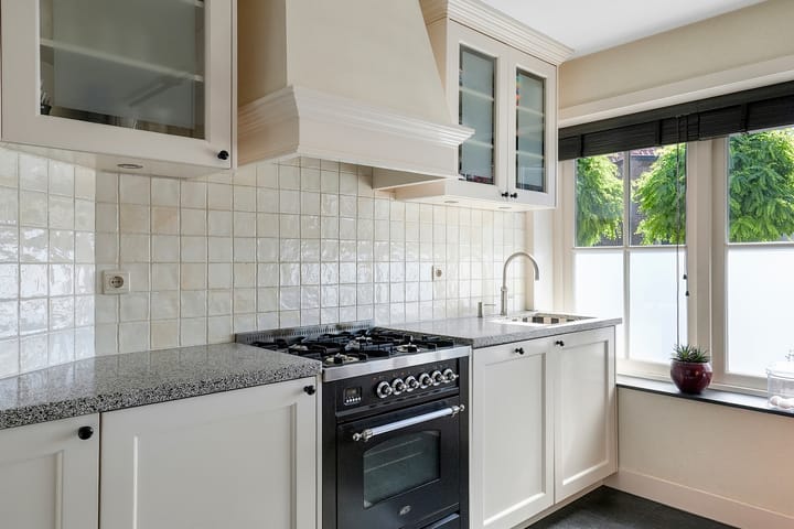 Tussenwoning te koop: Driestweg 23, Bussum