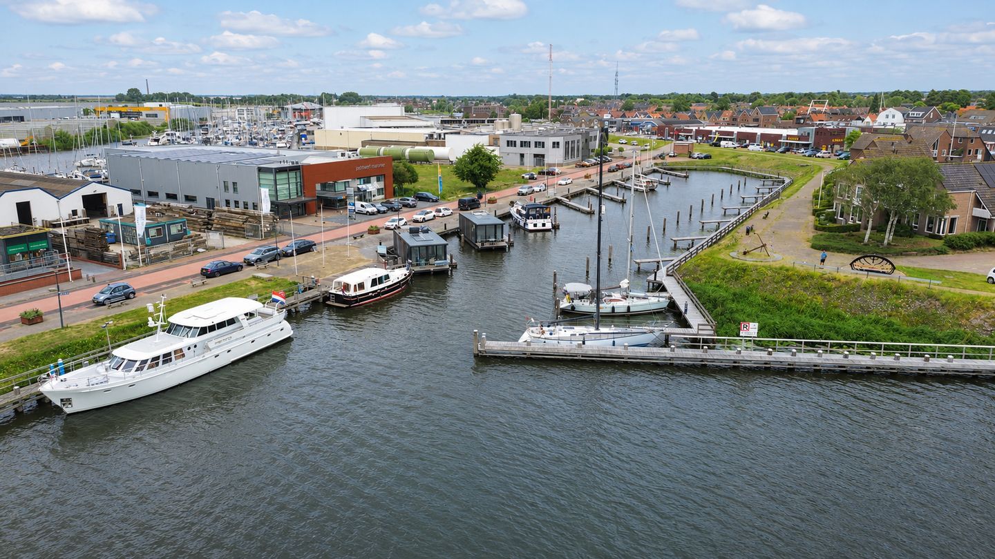 Bekijk foto 1 van Tramhaven