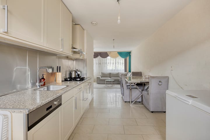 Appartement te koop: Westlandseplein 44, 'S-Gravenhage