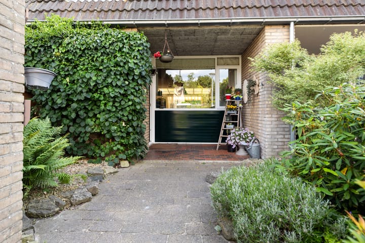 Tussenwoning te koop: Brahmslaan 45, Nijkerk