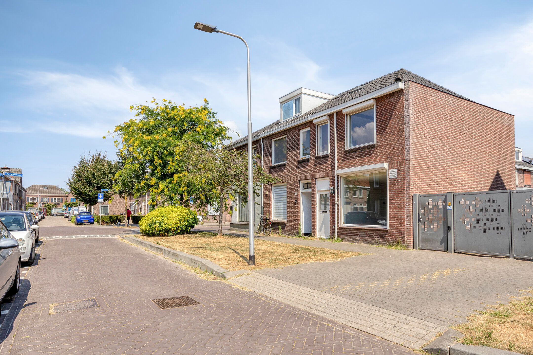 Photo 3 of Van Berkumstraat 17