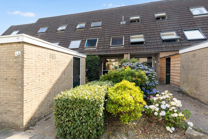Tussenwoning te koop: Brahmslaan 45, Nijkerk