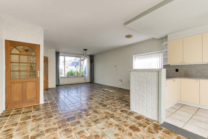 Hoekwoning te koop: Pal Maleterstraat 13, Leiden