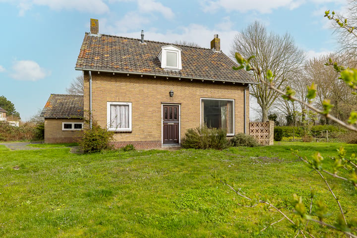 Vrijstaande woning te koop: Beatrixlaan 26, Vlissingen
