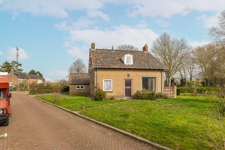 Vrijstaande woning te koop: Beatrixlaan 26, Vlissingen
