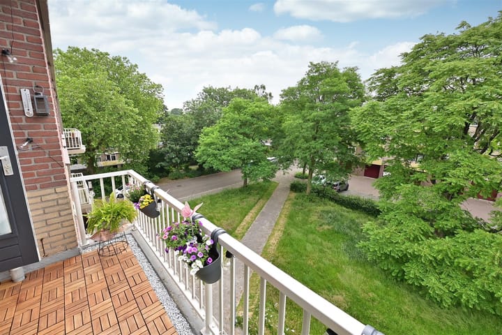 Appartement te koop: Geert Grootelaan 83, Hilversum