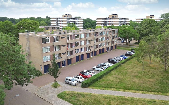 Appartement te koop: Geert Grootelaan 83, Hilversum