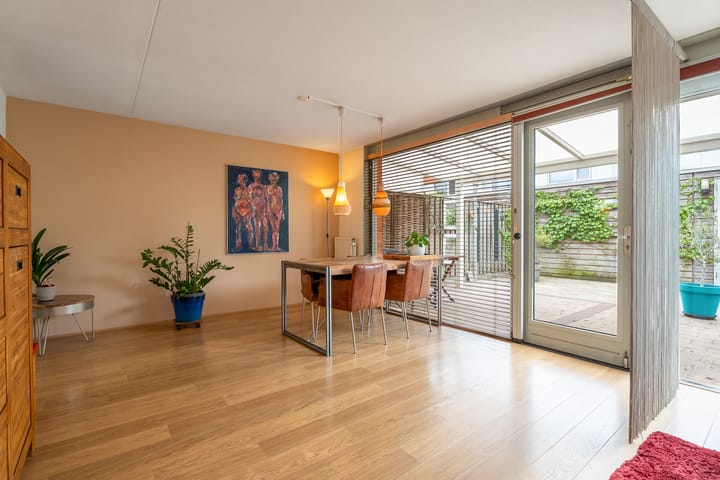 Hoekwoning te koop: Robert Fruinstraat 6, Tilburg