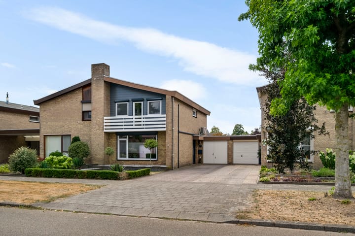 Tussenwoning te koop: Reysenbeckstraat 7, Hegelsom