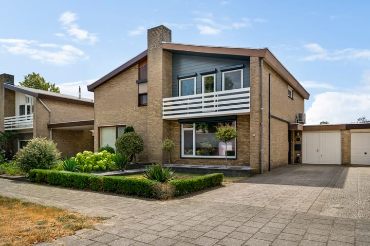 Tussenwoning te koop: Reysenbeckstraat 7, Hegelsom