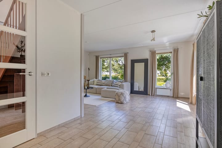 Vrijstaande woning te koop: Middenweg 9, Limmen