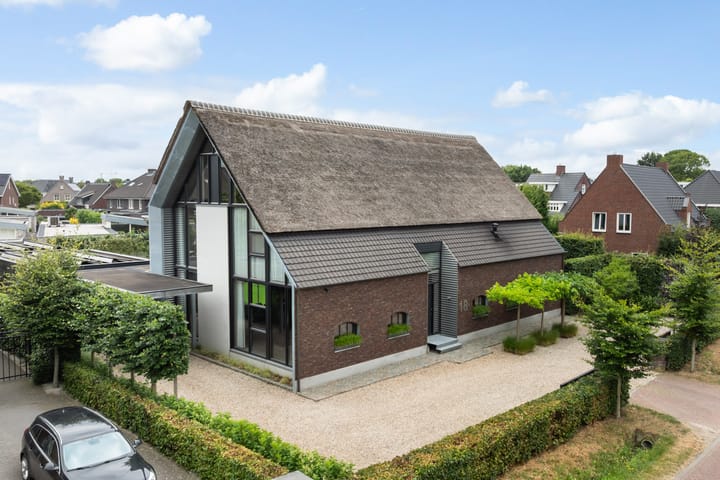 Vrijstaande woning te koop: Sint Donatuskapelstraat 18, Weert