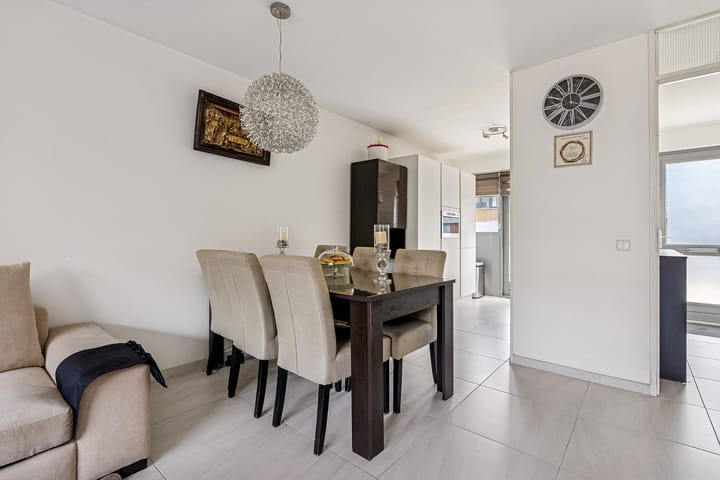 Tussenwoning te koop: Gerard Terborchstraat 3, Almere