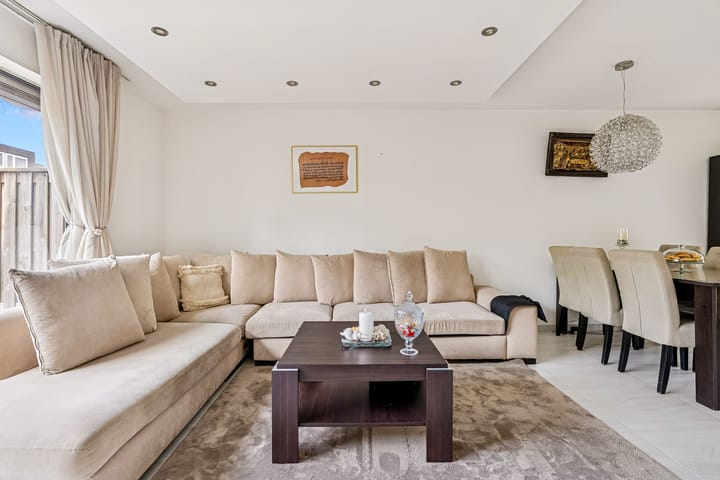 Tussenwoning te koop: Gerard Terborchstraat 3, Almere